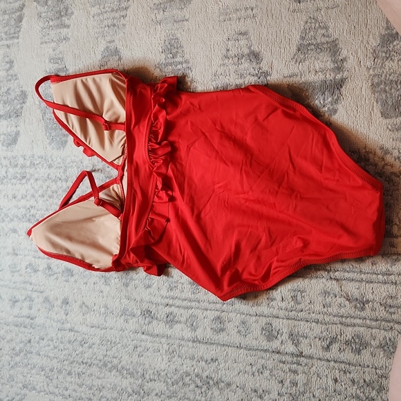 J crew plunge one piece - Picture 4 of 5